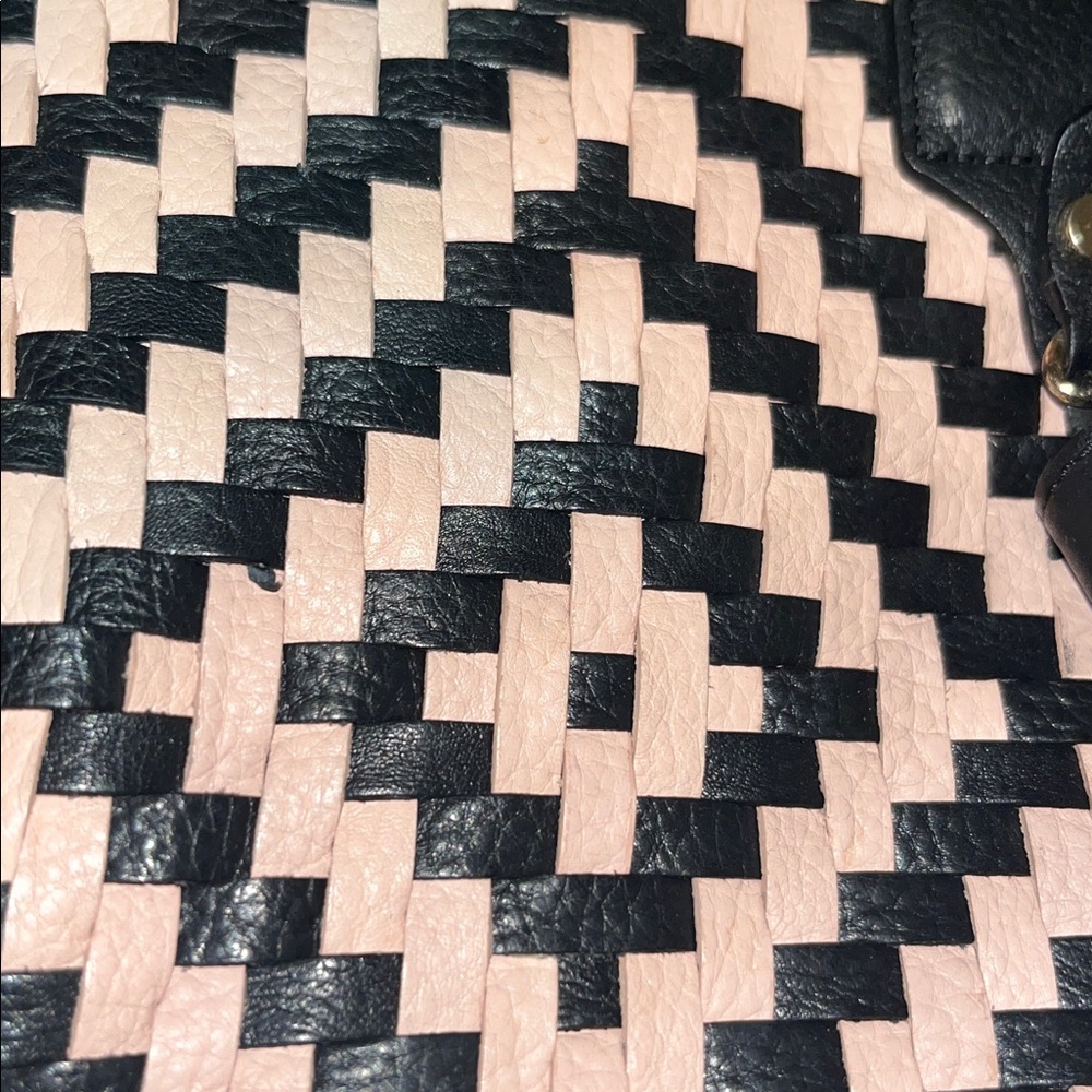 Cole Haan Brand Crossbody Purse - Picture 6 of 6